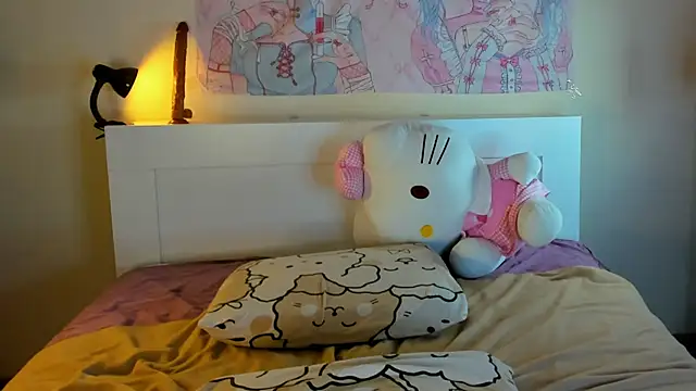 kuraii1  online show from December 14, 3:18 am