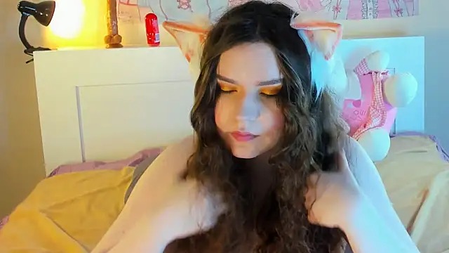 kuraii1  online show from December 31, 3:23 am