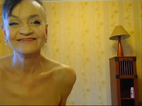 Snapshot of Valentina3859 chatting on February 18, 10:27 am Valentina3859 online show from February 18, 10:27 am