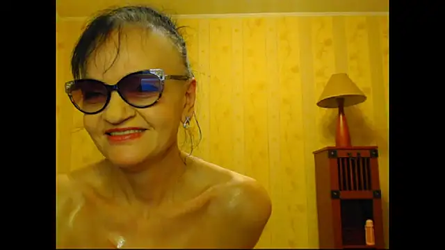 Snapshot of Valentina3859 chatting on February 28, 10:30 am Valentina3859 online show from February 28, 10:30 am