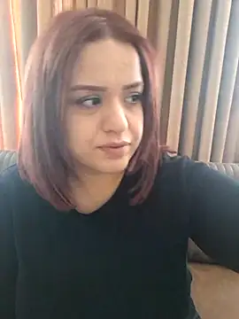 Snapshot of cansuozell chatting on June 4, 9:26 am cansuozell online show from June 4, 9:26 am
