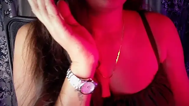 SexyAndHottie online show from April 7, 8:59 am