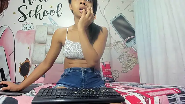 KOURTNEY-- online show from February 13, 1:19 am