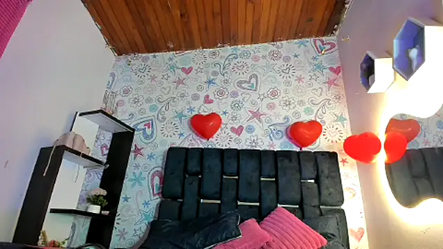 KOURTNEY-- online show from February 27, 4:41 am