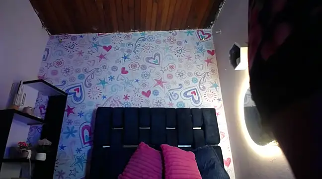 KOURTNEY-- online show from March 10, 1:23 am