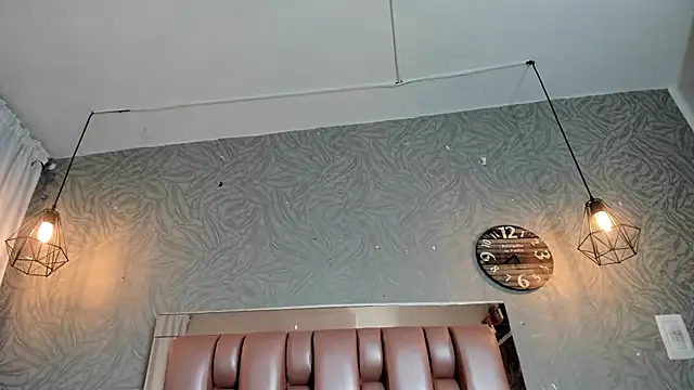 KOURTNEY-- online show from November 14, 2:10 am