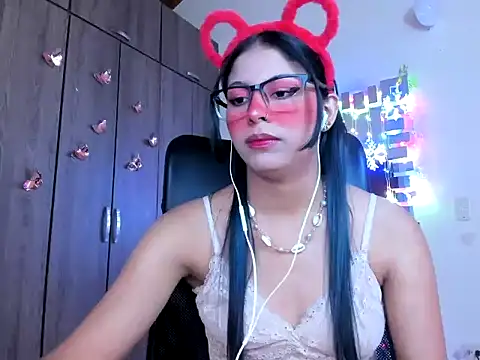  ALLYSON18  online show from January 9, 11:36 am