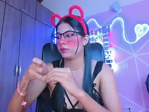 ALLYSON18  online show from January 20, 2:25 pm