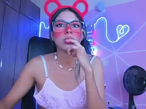  ALLYSON18  online show from January 21, 2:26 pm