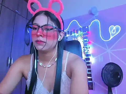  ALLYSON18  online show from January 26, 11:17 am