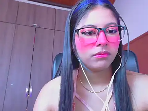 Snapshot of _ALLYSON18_ chatting on July 17, 12:01 pm ALLYSON18 online show from July 17, 12:01 pm