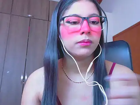 Snapshot of _ALLYSON18_ chatting on July 21, 12:07 pm ALLYSON18 online show from July 21, 12:07 pm