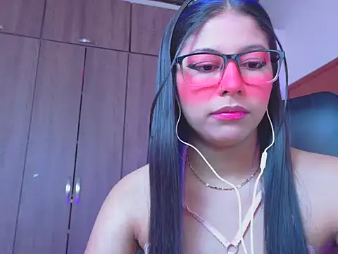 Snapshot of _ALLYSON18_ chatting on July 29, 11:52 am ALLYSON18 online show from July 29, 11:52 am