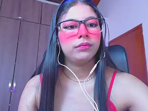 Snapshot of _ALLYSON18_ chatting on July 30, 12:04 pm ALLYSON18 online show from July 30, 12:04 pm