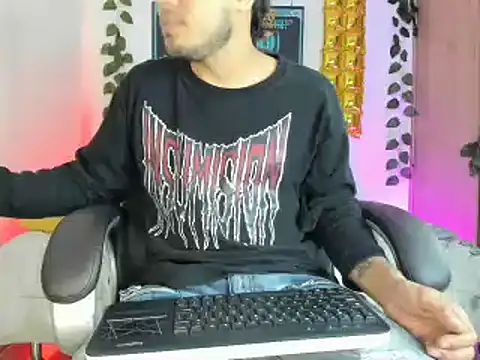 mikee scooth online show from January 25, 6:55 am