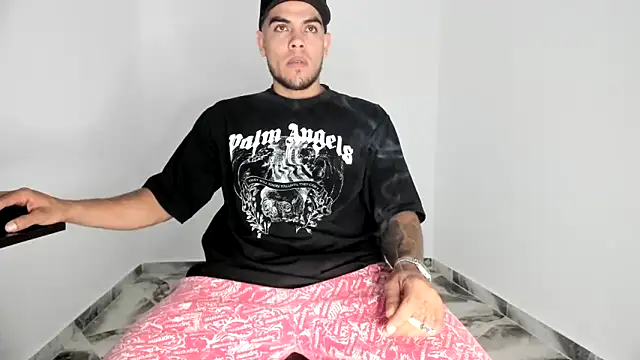 mikee scooth online show from November 14, 7:56 pm