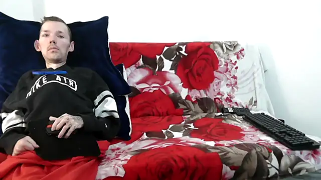 Sophia and Thomas online show from December 17, 9:43 pm