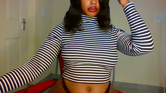 Snapshot of NickyBabes chatting on November 7, 7:52 am NickyBabes online show from November 7, 7:52 am