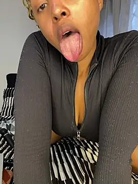 Snapshot of NickyBabes chatting on March 5, 7:48 am NickyBabes online show from March 5, 7:48 am