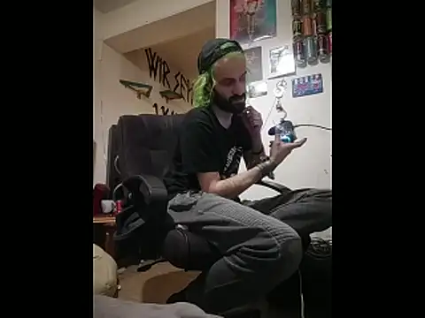 Snapshot of harterdome chatting on March 5, 8:16 pm harterdome online show from March 5, 8:16 pm