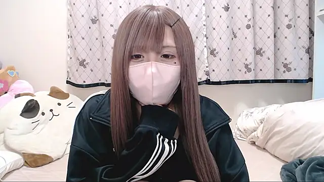  hiyor  online show from February 22, 5:00 pm