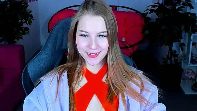 Snapshot of CuteMousee chatting on December 24, 6:00 am CuteMousee online show from December 24, 6:00 am