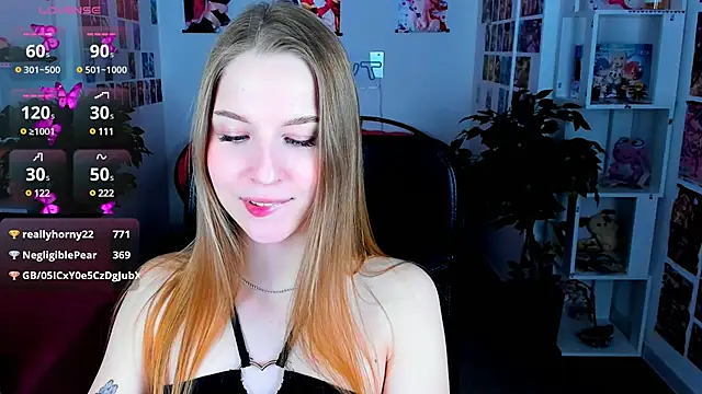 Snapshot of CuteMousee chatting on January 23, 6:24 pm CuteMousee online show from January 23, 6:24 pm