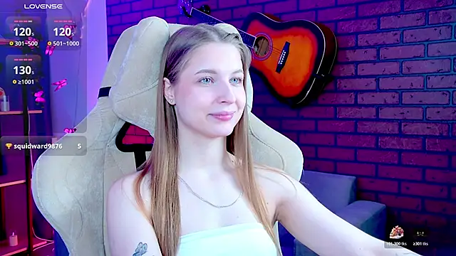 CuteMousee online show from January 14, 5:57 am