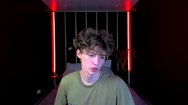 LukeSweet online show from June 25, 2:54 pm