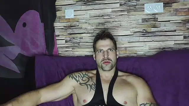 XxBigboybandxX online show from January 27, 7:13 pm