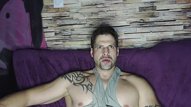 XxBigboybandxX online show from February 12, 10:04 pm