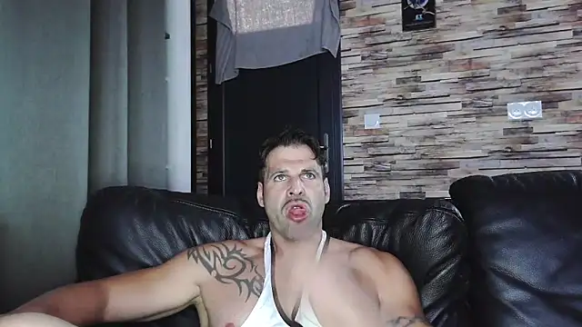 XxBigboybandxX online show from October 9, 5:00 pm