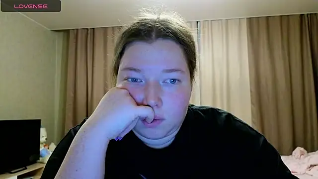 Snapshot of Blush_Lolaa chatting on December 21, 3:41 pm Blush Lolaa online show from December 21, 3:41 pm