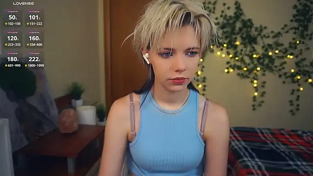 Snapshot of EngelAlman chatting on September 21, 6:48 am EngelAlman online show from September 21, 6:48 am