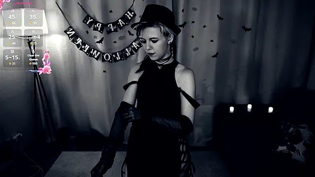 Snapshot of EngelAlman chatting on October 9, 6:55 am EngelAlman online show from October 9, 6:55 am