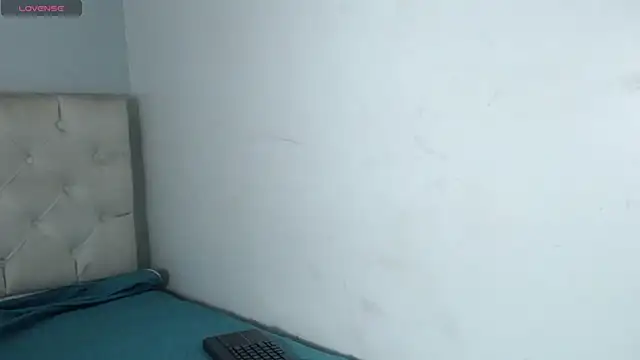 karolinee 66  online show from December 31, 10:37 am