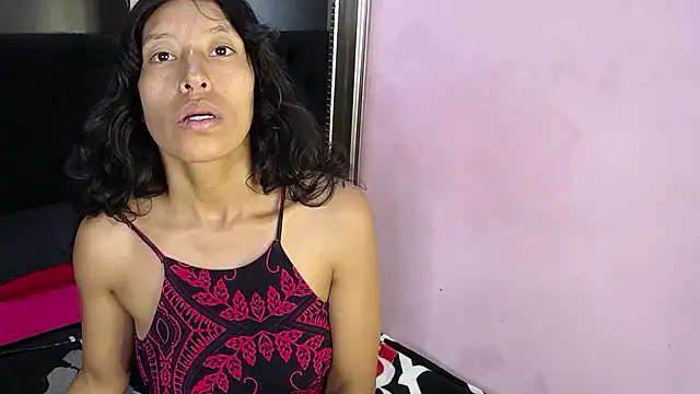 karolinee 66  online show from November 29, 8:12 pm