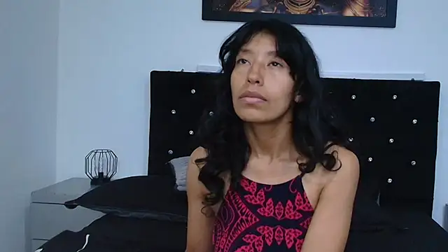 Snapshot of karolinee_66_ chatting on April 1, 4:02 am karolinee 66 online show from April 1, 4:02 am