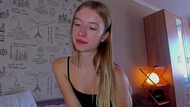 minidivaa  online show from September 24, 7:12 am