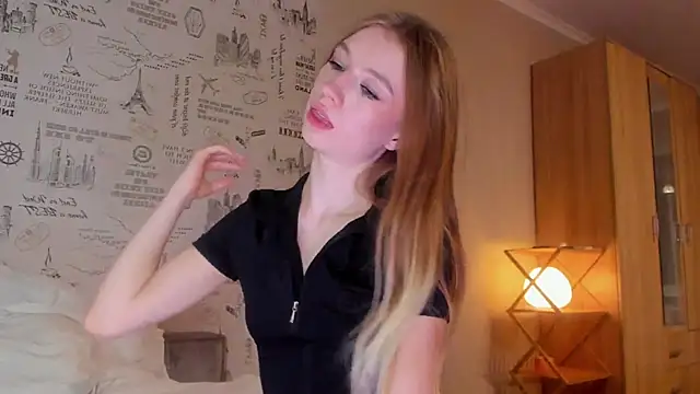 minidivaa  online show from November 10, 8:41 pm