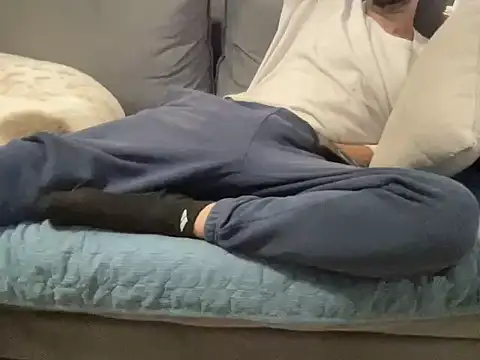 4small4inchlol online show from March 1, 9:50 pm