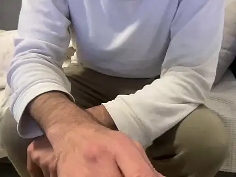 4small4inchlol online show from March 10, 8:36 pm