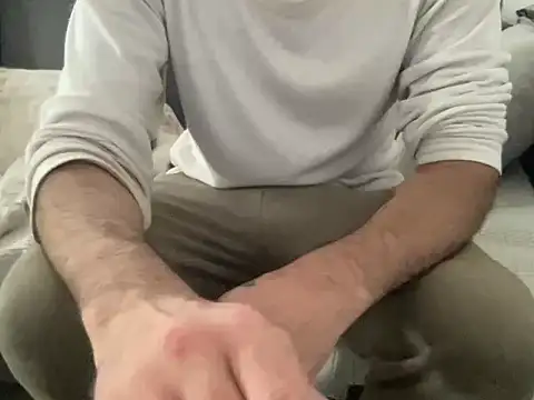 4small4inchlol online show from March 23, 2:32 pm