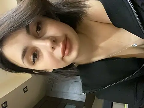 SandraCarter online show from January 1, 3:35 pm