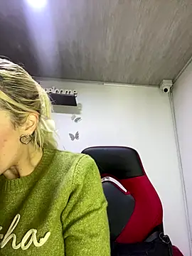 alicev kitty online show from October 30, 1:12 pm