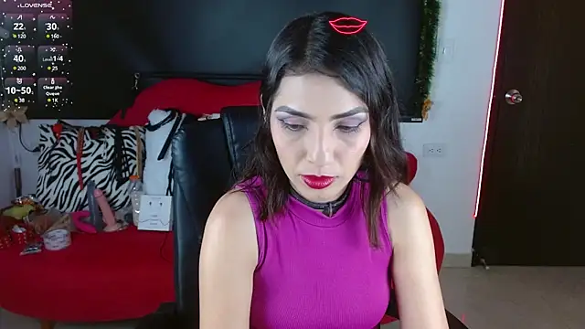 Carolaine69  online show from December 18, 2:28 pm
