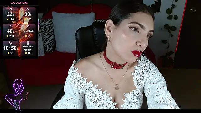 Snapshot of Carolaine69_ chatting on October 9, 1:42 pm Carolaine69  online show from October 9, 1:42 pm