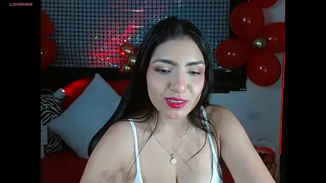 Carolaine69  online show from July 1, 2:07 pm