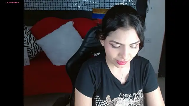 Carolaine69  online show from July 4, 2:23 pm