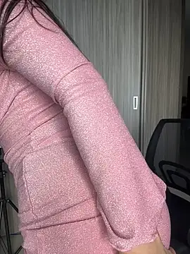 Libia James online show from December 15, 4:26 pm